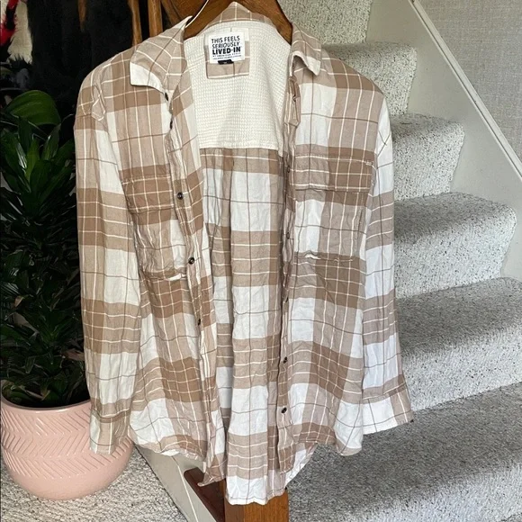 American Eagle Outfitters This Feels Seriously Lived In Fall Plaid Flannel - Picture 2 of 13